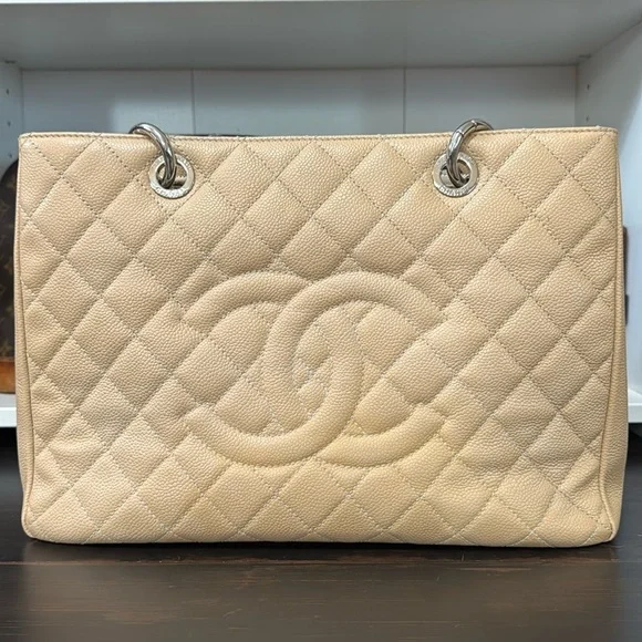 Chanel CC Quilted Shoulder Bag Caviar Beige Large Shopping Tote - Picture 2 of 16